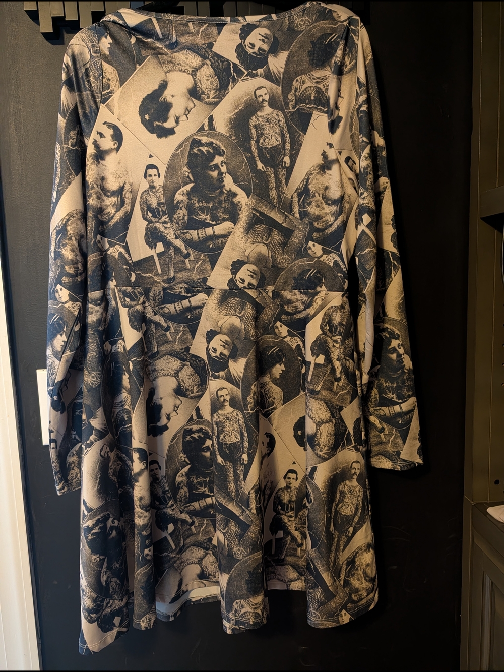 Sourpuss Black & Cream Tattoo Portrait Scoop Top - Picture 3 of 3